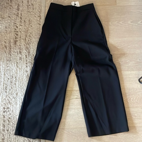 Brand NEW with Tags Black Zara Cropped Trousers, SZ S - Picture 2 of 3